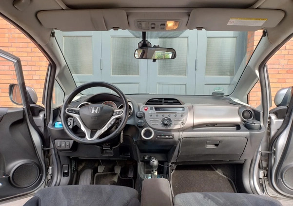 Honda Jazz cena 21600 przebieg: 180000, rok produkcji 2010 z Śrem małe 56